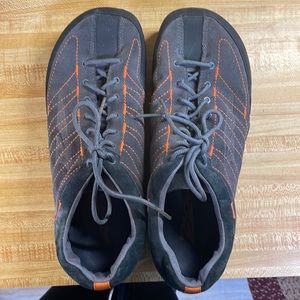 Altra men’s casual shoes
